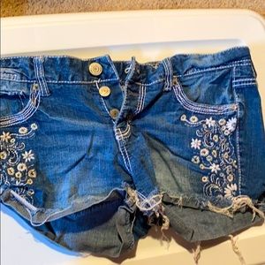 Cute jean shorts